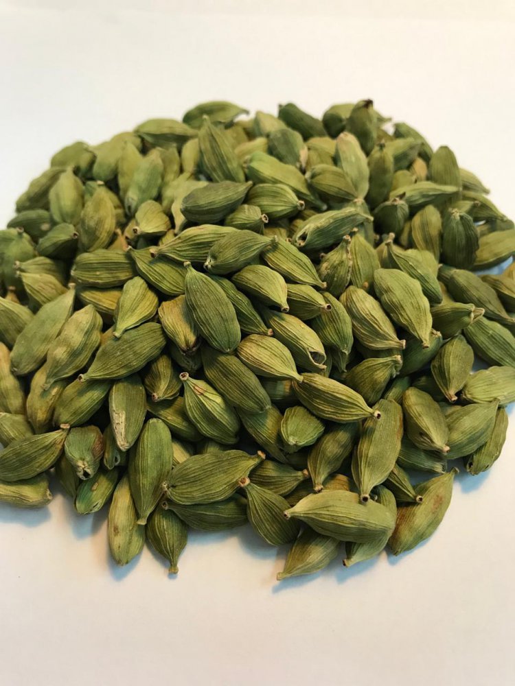 Green Cardamom हरी इलाइची
