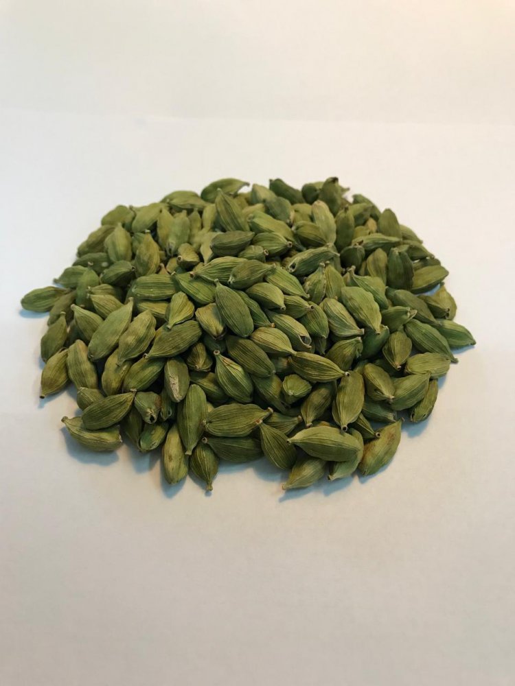 Green Cardamom हरी इलाइची
